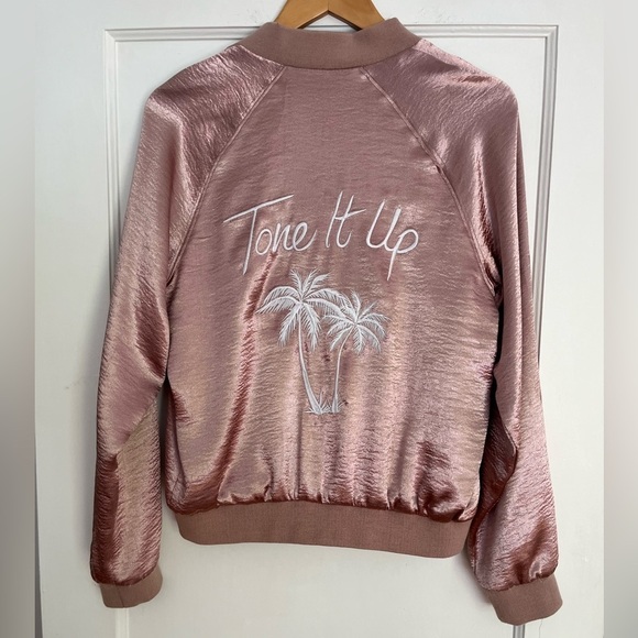 Tone It Up Pink Satin Bomber Jacket. Front Zip. Mob Wife. Palm trees. LARGE - Picture 15 of 16